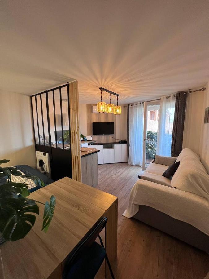 Location Estival Parfaite : A 50 Metres De La Plage, Offrant Magnifique Vue Appartement *
